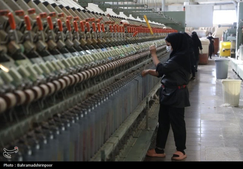 صنایع کشور در خط مقدم اقتصاد/ کارخانه‌ها با شیفت‌های اضافه فعالند