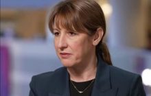 وزیردارایی انگلیس:جنگ اشتباه ترامپ با ایران اقتصاد جهان را بی‌ثبات کرد